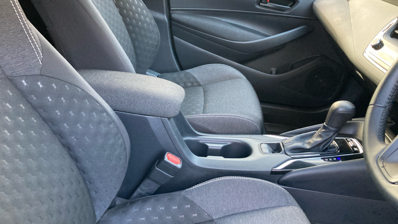 Toyota Corolla Petrol 1.8 VVT-i Hybrid Commercial Auto